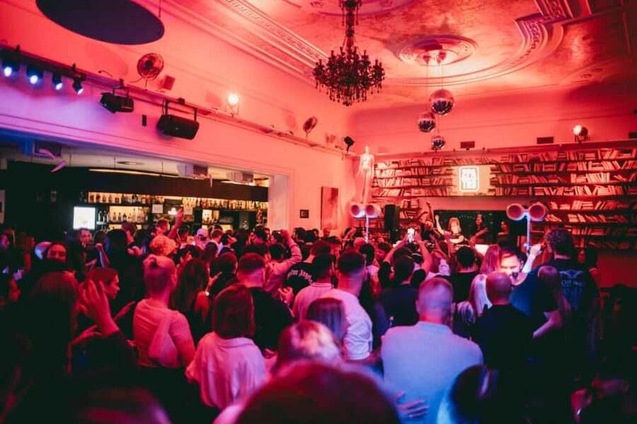 Prague: Klubovna 2. Patro New Year's Eve Party 25/26 - Venue ambiance and interior