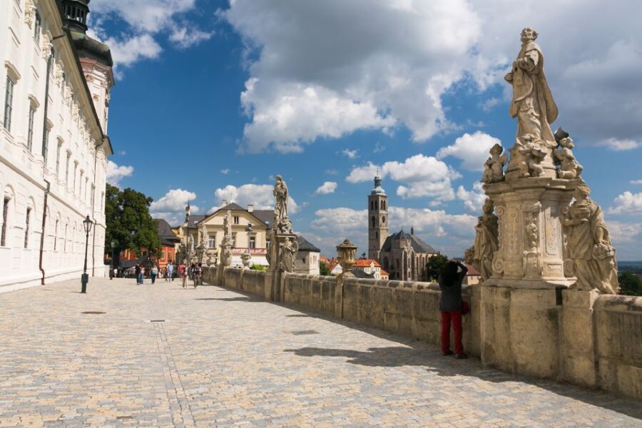 Prague: Kutná Hora, St Barbara's Cathedral and Bone Church - Who Is This Tour Best Suited For?