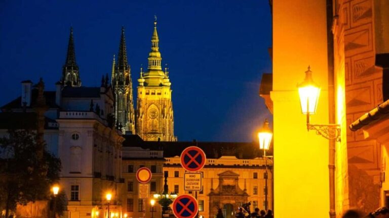 Prague: Nový Svt and Malá Strana Night Walking Tour - Who Is This Tour Best For?