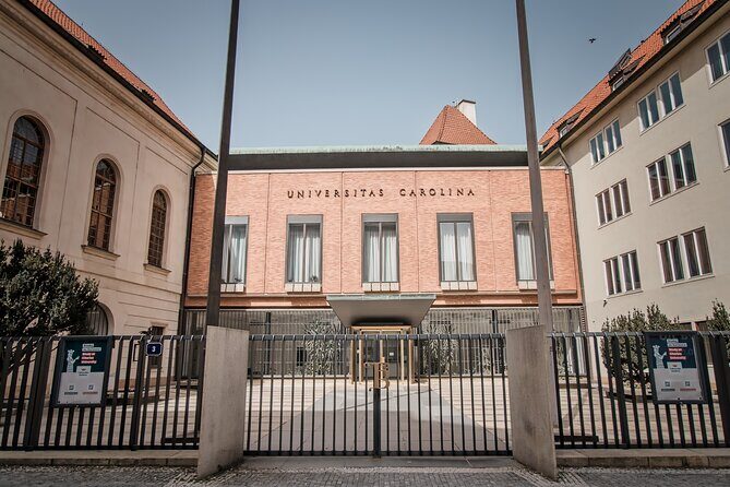 Prague Old Town, River Cruise and Prague Castle Sightseeing Tour Including Lunch - What the Reviews Say