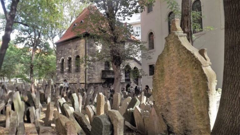 Prague: Prague Castle, Jewish Quarter, Clock Tower Admission - Analyzing the Value