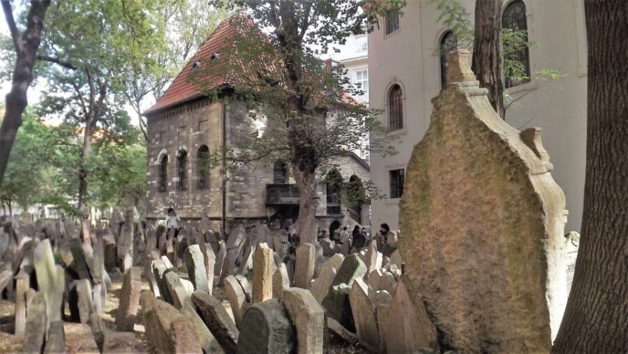 Prague: Prague Castle, Jewish Quarter, Clock Tower Admission - Analyzing the Value