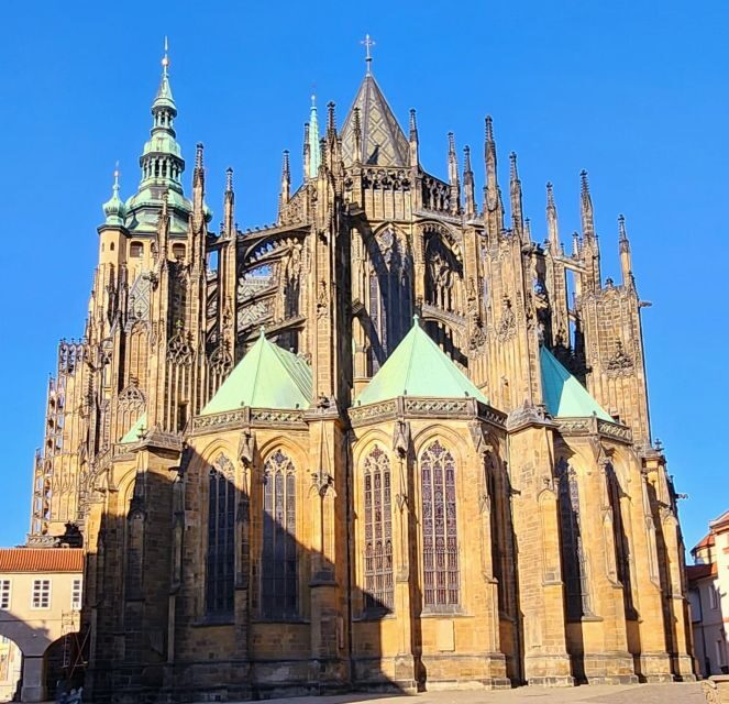 Prague: Prague Castle Private Walking Tour - The Extra Perks & Practicalities