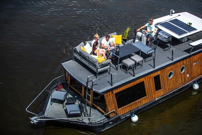 Prague YachtBoat CLASSIC cruise with Unlimited Beer or Prosecco - The Experience in Detail: What the Tour Looks Like