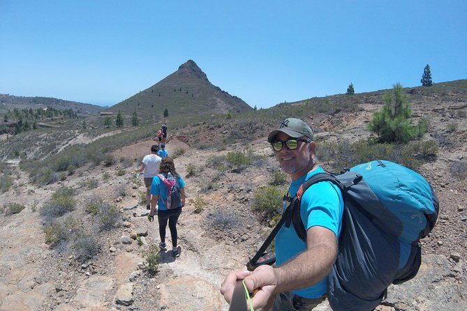 Premium paragliding in Tenerife with the best staff of pilots: Emotion and safety - Final Thoughts: Is This Paragliding Tour Worth It?