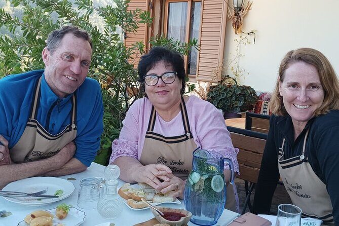 Prepare Osa with Teta Marjeta - The Food and Drinks