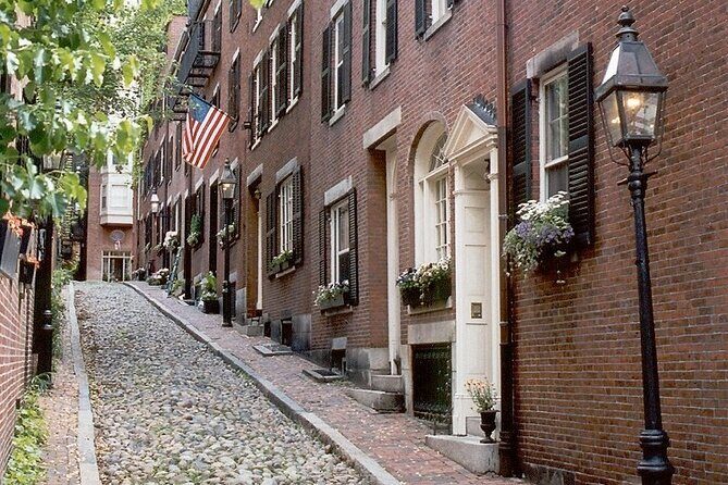 Private 1.5-Hour Freedom Trail Walking Tour with Costumed Guide - Frequently Asked Questions