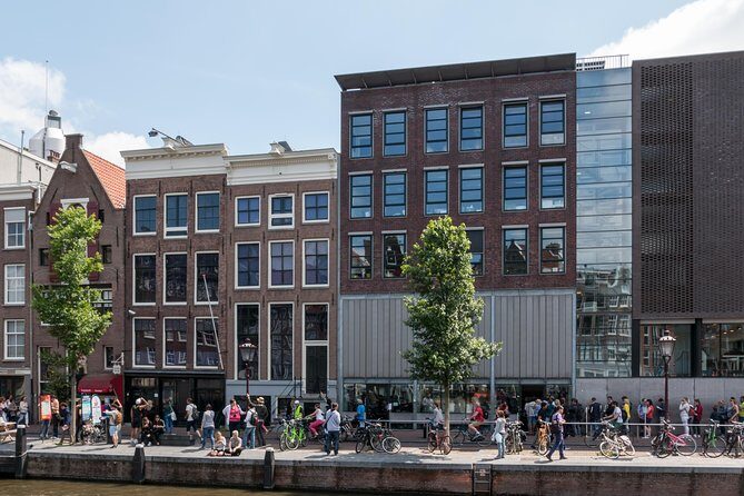 Private 3-hour Walking Tour in Amsterdam with official tour guide - A Walk Through the Itinerary