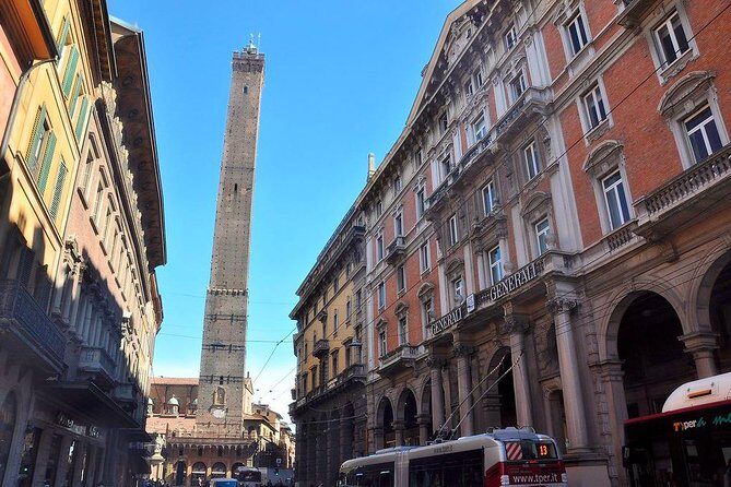 Private 3-hour Walking Tour of Bologna with private official tour guide - What the Tour Includes and Excludes