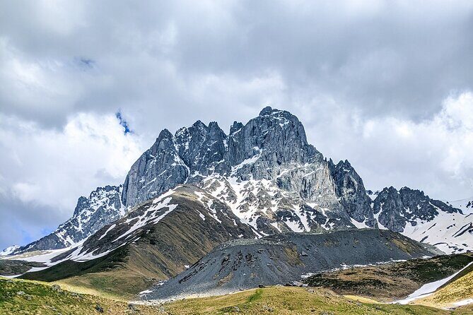 PRIVATE - 4 DAYS IN GEORGIA (Tbilisi, Kazbegi, Kakheti, Mtskheta) - What’s Included & What’s Not