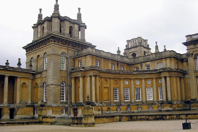 Private Airport Arrival or Departure Transfer Heathrow Airport to or from Oxford - A Detailed Look at This Transfer Service