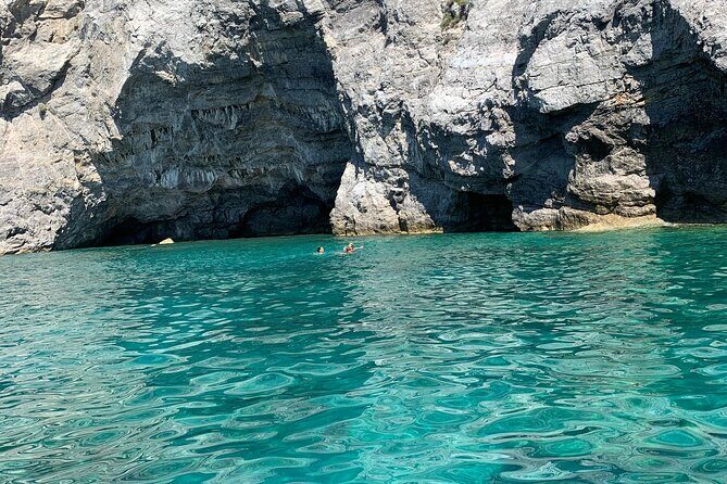 Private Amalfi Coast Tour by Gozzo Sorrentino Boat - Who Should Consider This Tour?