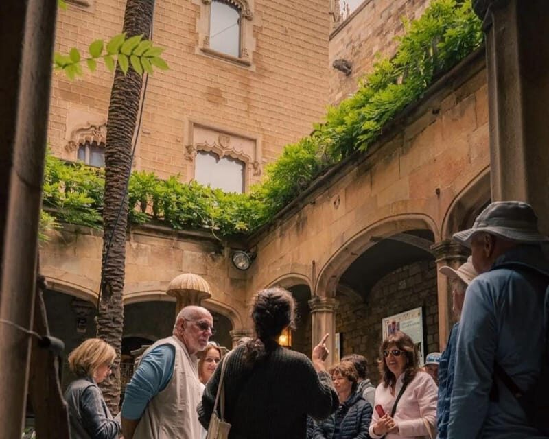 Private Barcelona Modernism and Gaudí Walking Tour - What Makes This Tour Stand Out?