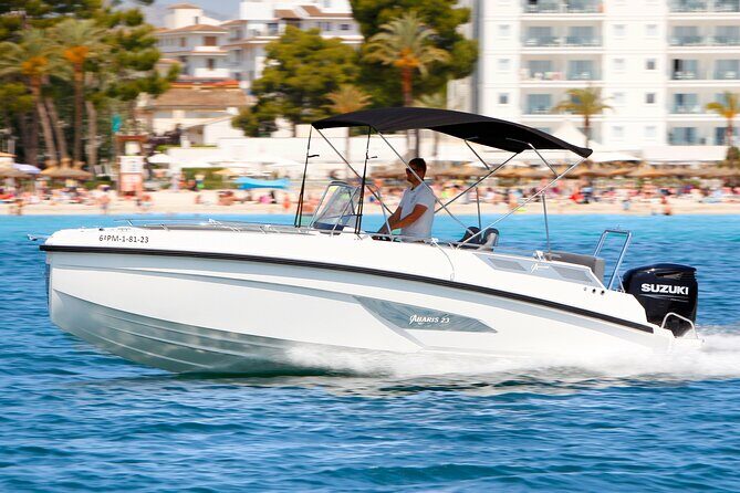 Private Boat Rental Abaris 23 from Alcudia - The Experience of the Crew and Service