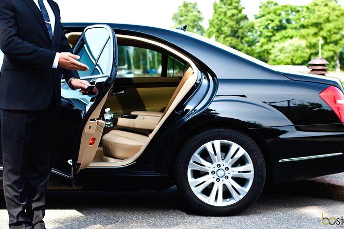 Private Boston Airport Transportation - One Way - The Booking Process and Flexibility