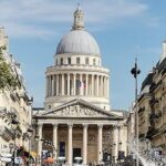 Private car with a driver in Paris - What to Expect from the Private Car with Driver Service