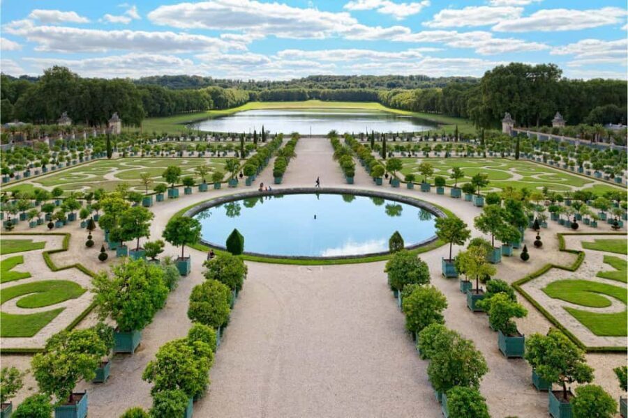Private Car with Driver Luxury Tour to Château de Versailles - What the Reviews Say