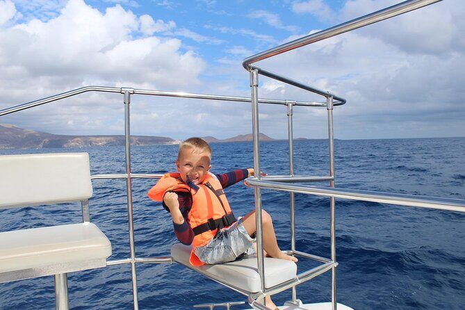 Private Catamaran Charter with Transfer, Buffet and Snorkeling - Wildlife Watching and Snorkeling