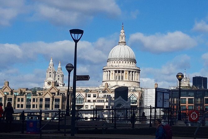 Private Chauffeur Driven London Sightseeing and Shopping Trip - Who Would Benefit Most?