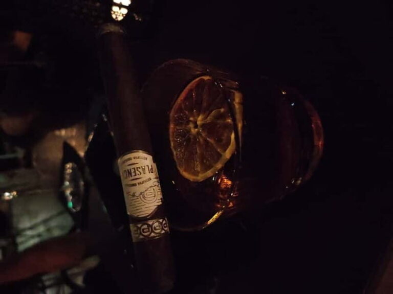 Private Cigar Pairing Workshop in Cyprus - Who Would Enjoy This Experience?