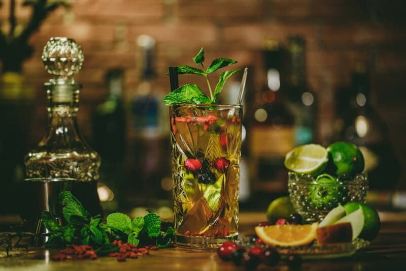 Private Cocktail Making Workshop in Larnaca - What Makes This Workshop Stand Out?