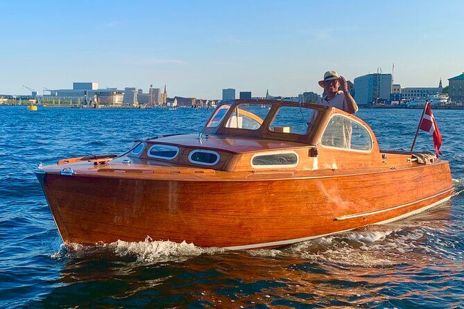 Private Copenhagen Boat cruise in Scandinavian mahogany boat - What the Reviews Say