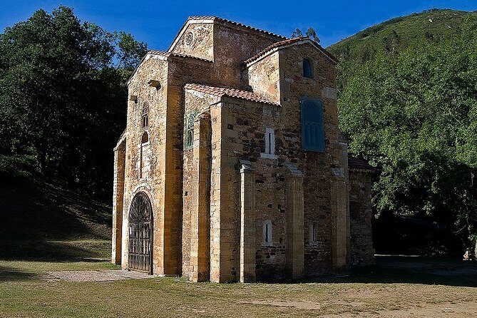 Private Cultural Tour of Oviedo with Pickup - The Benefits of a Private Tour