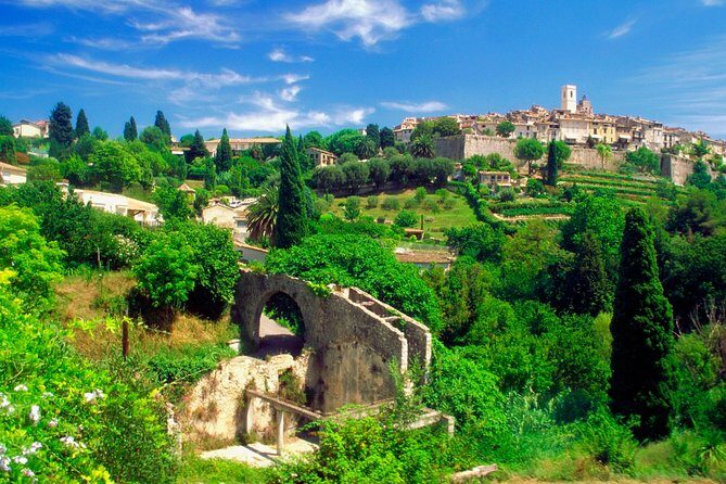 Private Day Trip : Provence Countryside by Minivan from Cannes - Discovering the French Riviera’s Countryside