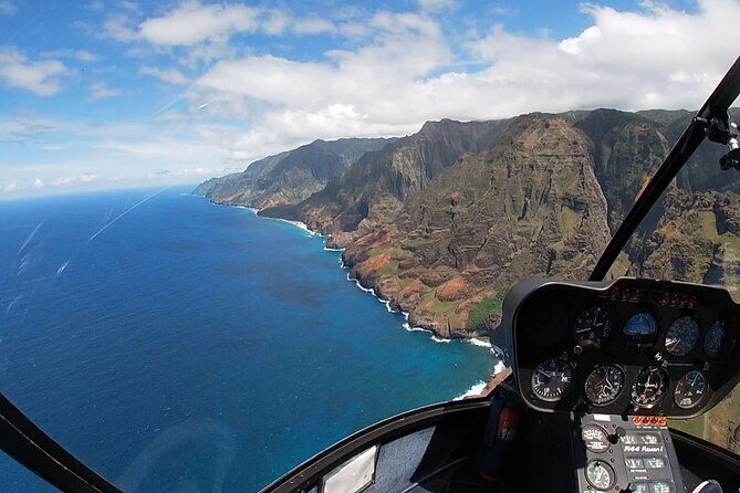 Private Doors-Off Kauai Helicopter: Ultimate Waterfalls & Canyons - Is This Tour Right for You?