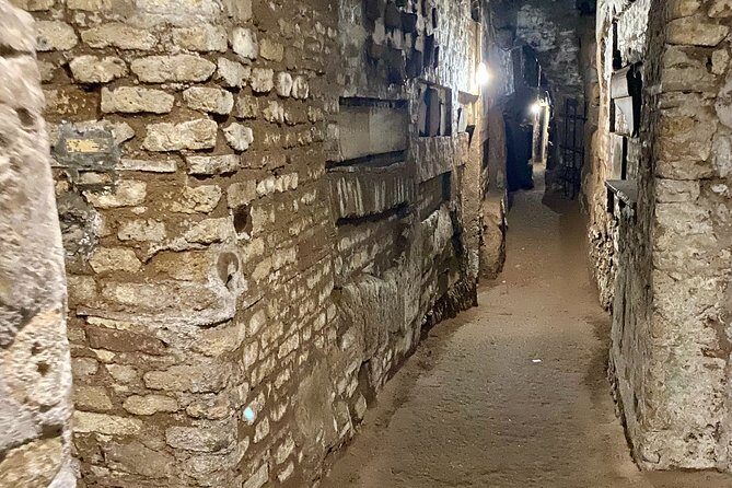 Private Express Tour of Roman Catacombs with Transfer - The Experience and Guides