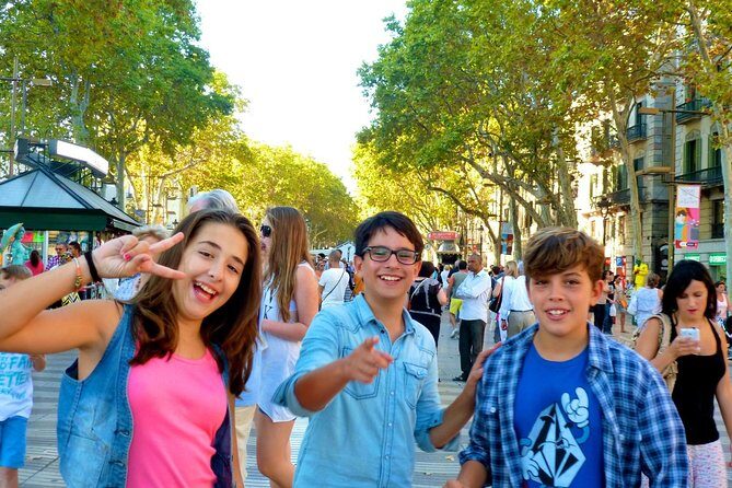 Private Family Experience - Dragon Tour in Barcelona for Kids - The Detective Element & Hidden Secrets