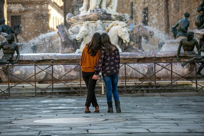 Private Florence Tour of Must-See Sites from Duomo to Santa Croce & Old Bridge - The Itinerary in Detail