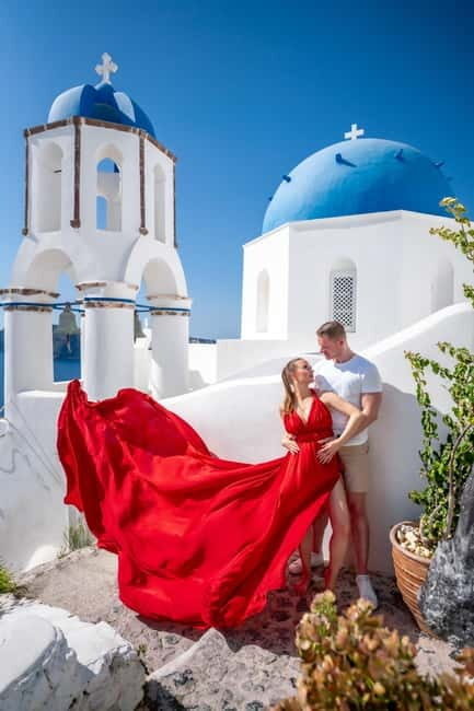 Private Flying Dress Photoshoot Santorini With Pickup - An In-Depth Look at the Flying Dress Photoshoot Experience