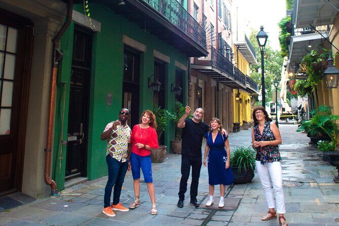 Private French Quarter & Garden District Tour: Walk and Drive Combo - Who Is This Tour Best For?