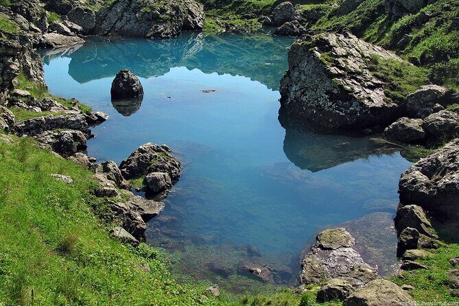 Private Full-Day Hiking Tour from Tbilisi to Juta - Who Should Consider This Tour?