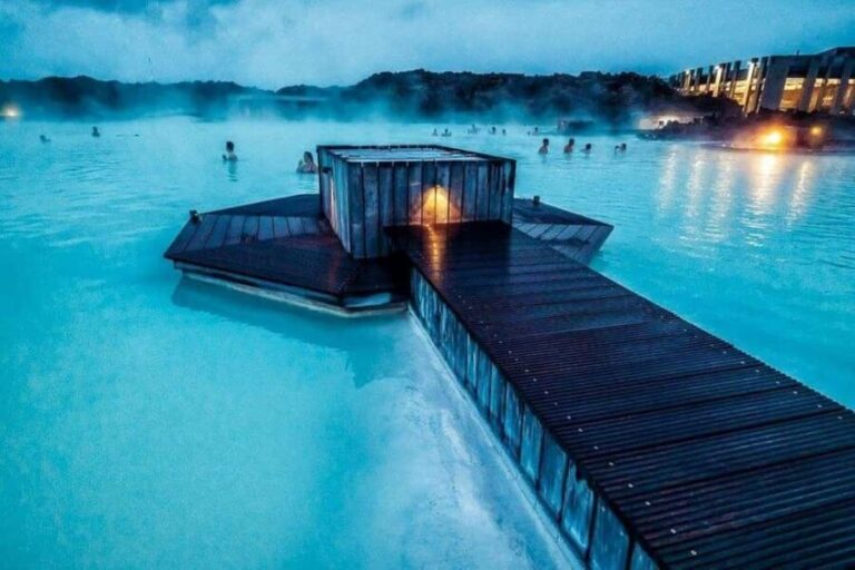 Private Golden Circle & Blue Lagoon with Friðheimar Farm - What’s the Value?