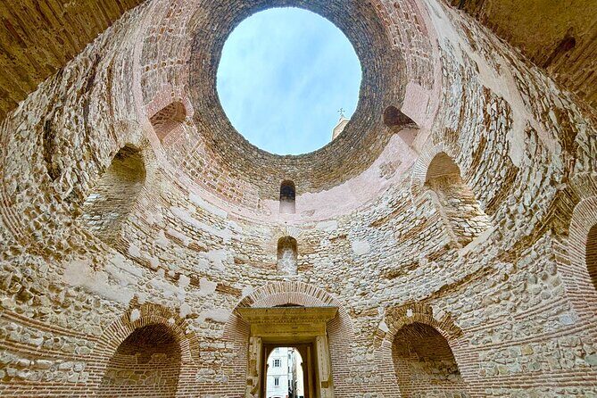 Private guided tour of Docletian's palace Split & Trogir by car - Who Should Consider This Tour?