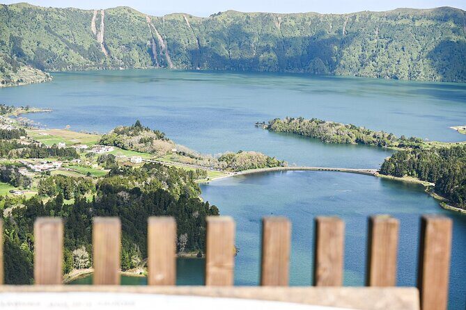 Private Half-Day Tour to Sete Cidades São Miguel Island - Analyzing the Itinerary in Detail