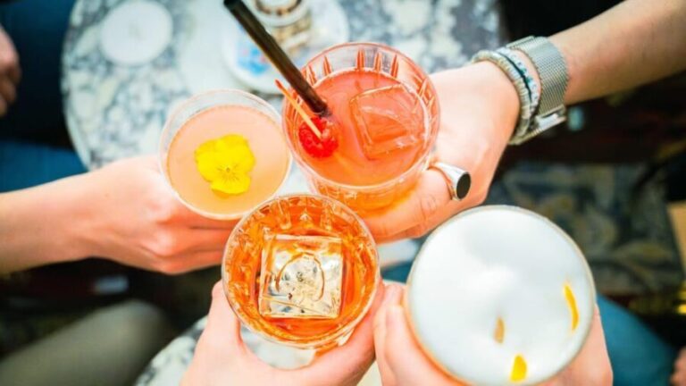 PRIVATE Helsinki Food Tour & Rooftop Bar Visit and transfers - The Value of the Experience