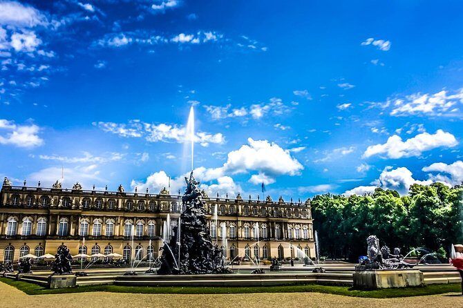 Private Herrenchiemsee Castle Tour from Munich with Cruise and Carriage Ride - Who Should Consider This Tour?