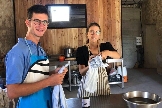 Private Introduction to plant color in Forcalquier in Provence - A Closer Look at the Experience