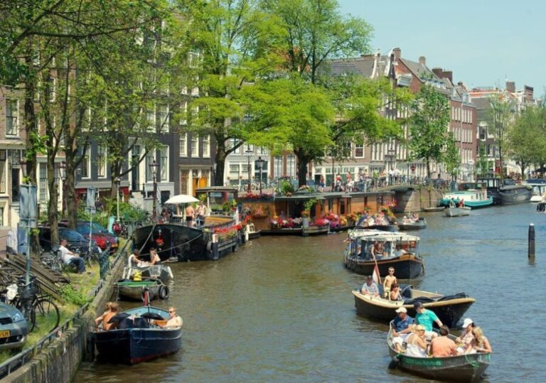 Private Jordaan and Historic Amsterdam Walking Tour - Authentic Local Experience and Hidden Gems
