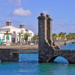 Private Luxury Tour: Best of Lanzarote Island w/ Hotel or Cruise Port pick-up - The Experience of Traveling with a Guide