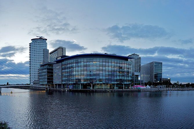 Private Manchester Departure Transfer - Hotel / Accomm to Manchester Airport - Who Will Love This Service?