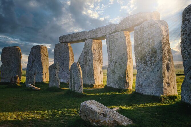 Private Morning Tour to Stonehenge from Bath with Pickup - What to Expect on the Itinerary