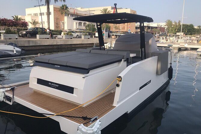 Private Motor Boat Experience in Barcelona - What’s Included and What It Means for You
