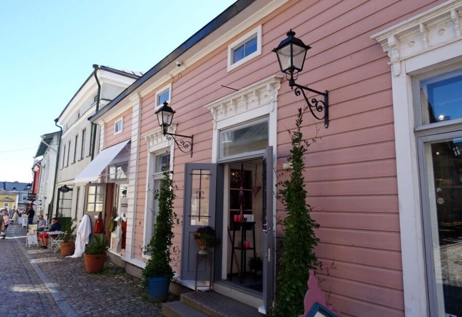 Private National Park and Porvoo Old Town tour from Helsinki - The Charm of Porvoo Old Town