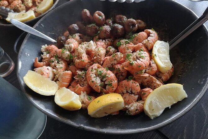 Private Northern Lights Adventure With Lobster Dinner - Who Is This Tour Best For?