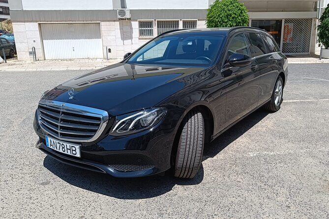 Private One-way Transfer between Lisbon Airport and Lisbon city - The Price and Value