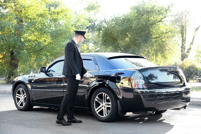 Private One-way Transfer Harry Reid Airport To Las Vegas - The Ride from the Airport to Your Hotel